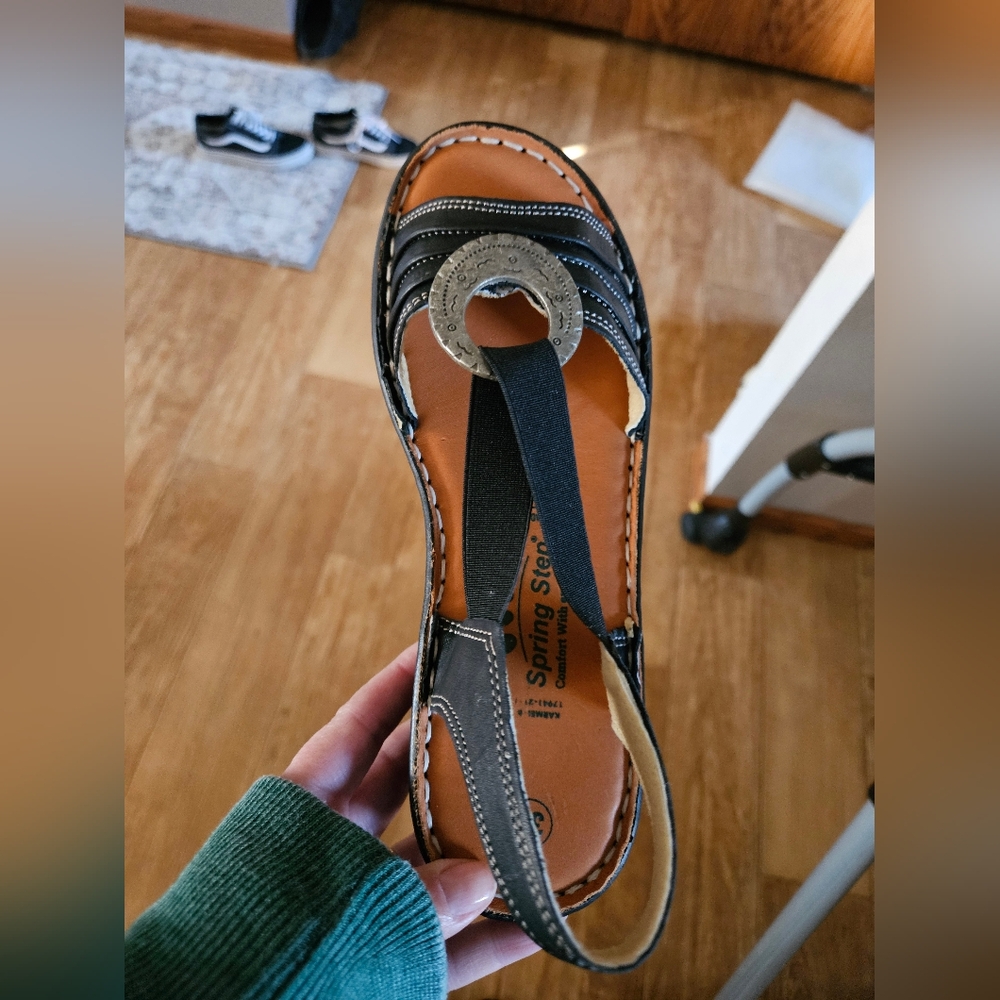 Dress sandals